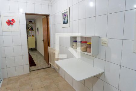 Casa à venda com 142m², 3 quartos e 2 vagas Casa à venda com 142m², 3 quartos e 2 vagasCozinha