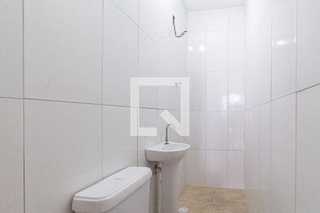 Banheiro de casa para alugar com 1 quarto, 31m² em Padroeira, Osasco