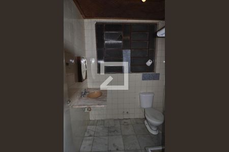 Casa de condomínio à venda com 150m², 4 quartos e 1 vagaBanheiro