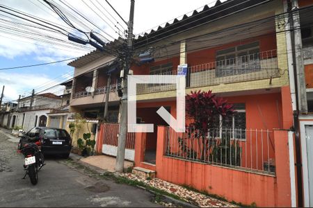 Casa de condomínio à venda com 150m², 4 quartos e 1 vagaFachada