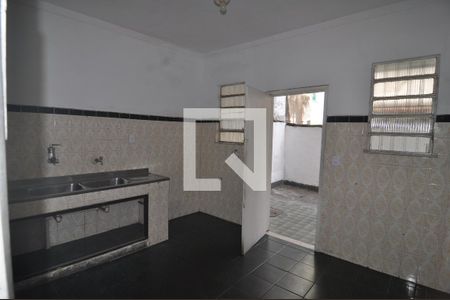 Casa de condomínio à venda com 150m², 4 quartos e 1 vagaCozinha