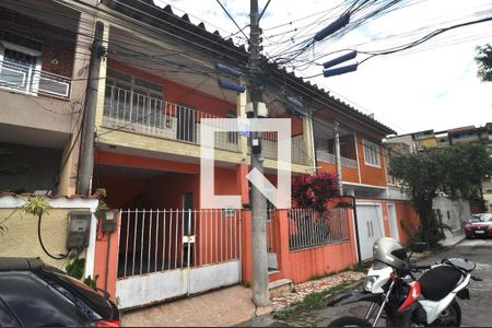 Casa de condomínio à venda com 150m², 4 quartos e 1 vagaFachada