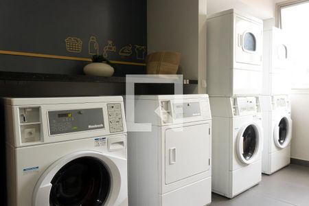 Studio à venda com 25m², 1 quarto e sem vaga Studio à venda com 25m², 1 quarto e sem vagaÁrea comum