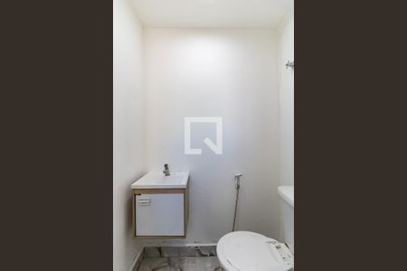 Apartamento para alugar com 70m², 3 quartos e 1 vaga Apartamento para alugar com 70m², 3 quartos e 1 vagaBanherio de Serviço