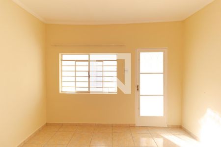 Casa à venda com 171m², 2 quartos e 1 vaga Casa à venda com 171m², 2 quartos e 1 vagaSalas