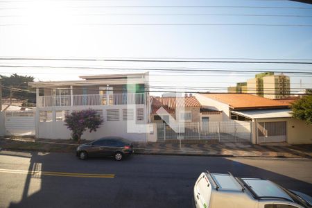 Casa à venda com 171m², 2 quartos e 1 vaga Casa à venda com 171m², 2 quartos e 1 vagaVista da Sacada