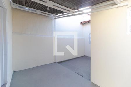 Casa à venda com 171m², 2 quartos e 1 vaga Casa à venda com 171m², 2 quartos e 1 vagaQuintal