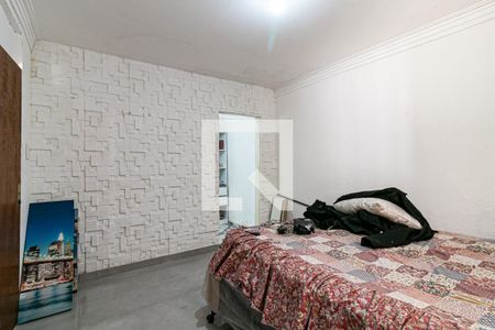 Quarto 1 de casa para alugar com 3 quartos, 900m² em Vila Paranagua, São Paulo