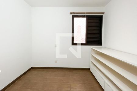 Apartamento à venda com 112m², 3 quartos e 3 vagasQuarto 2