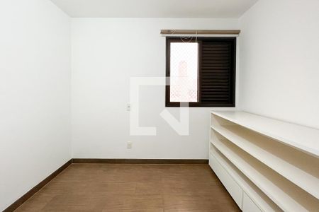 Apartamento à venda com 112m², 3 quartos e 3 vagasQuarto 2