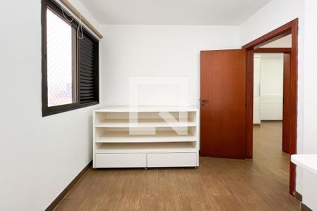 Apartamento à venda com 112m², 3 quartos e 3 vagasQuarto 2