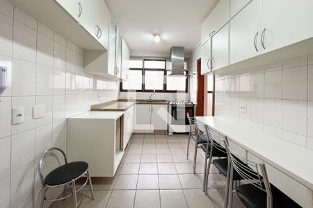 Apartamento à venda com 112m², 3 quartos e 3 vagasCozinha