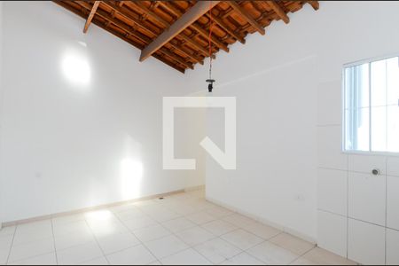 Casa para alugar com 96m², 2 quartos e 1 vagaÁrea de Serviço