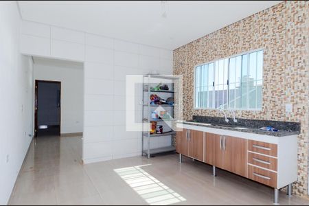 Casa para alugar com 96m², 2 quartos e 1 vagaCozinha
