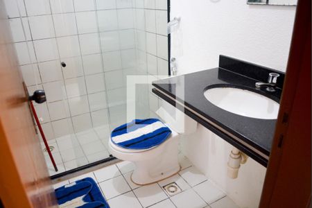 Banheiro de apartamento para alugar com 1 quarto, 50m² em Stella Maris, Salvador