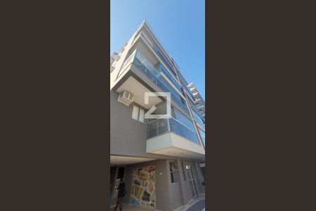 Apartamento à venda com 66m², 2 quartos e 1 vaga Apartamento à venda com 66m², 2 quartos e 1 vagaFachada