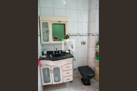 Casa para alugar com 236m², 4 quartos e 2 vagasBanheiro 1