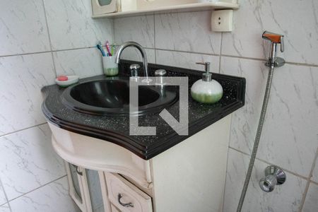 Casa para alugar com 236m², 4 quartos e 2 vagasBanheiro 1