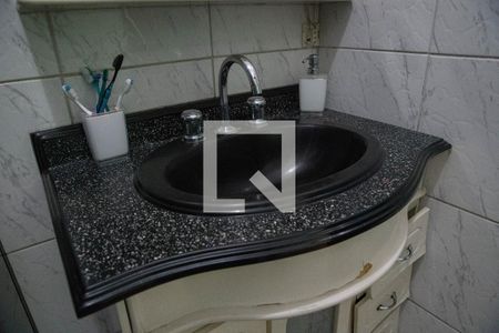 Casa para alugar com 236m², 4 quartos e 2 vagasBanheiro 2