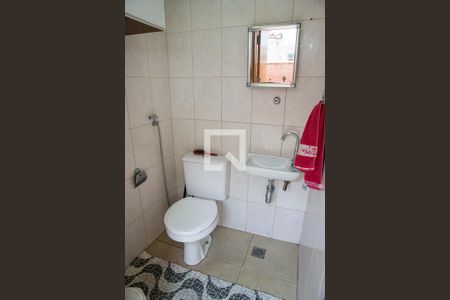 Casa para alugar com 236m², 4 quartos e 2 vagasBanheiro de Serviço