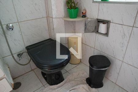 Casa para alugar com 236m², 4 quartos e 2 vagasBanheiro 1