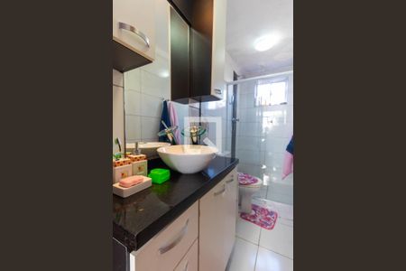 Banheiro de apartamento para alugar com 2 quartos, 48m² em Conjunto Habitacional Padre Manoel da Nóbrega, São Paulo