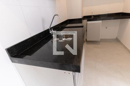 Cozinha de apartamento para alugar com 2 quartos, 34m² em Jardim Taquaral, São Paulo