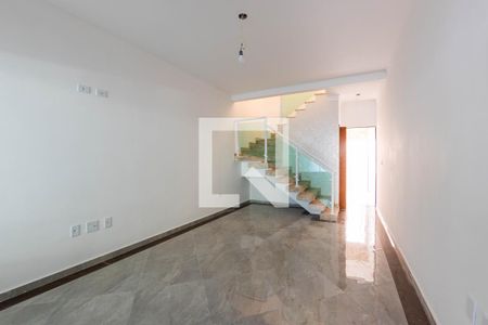 Sala de casa à venda com 3 quartos, 90m² em Parque Residencial Oratorio, São Paulo