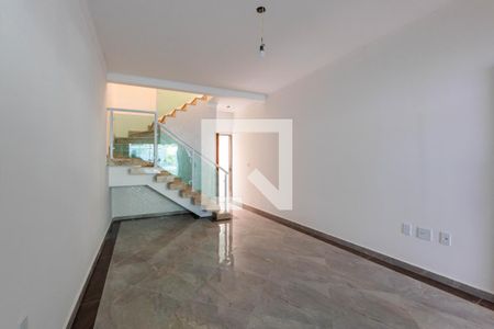 Sala de casa à venda com 3 quartos, 95m² em Parque Residencial Oratorio, São Paulo