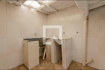 Casa à venda com 80m², 2 quartos e 1 vagaÁrea de Serviço