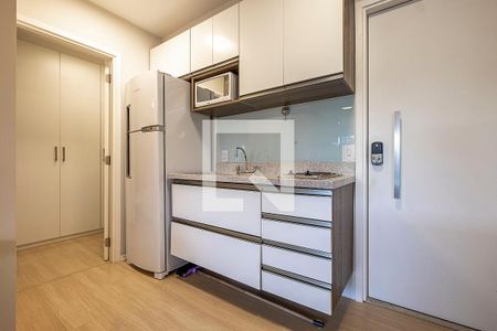 Sala/Cozinha de apartamento à venda com 1 quarto, 37m² em Vila Madalena, São Paulo