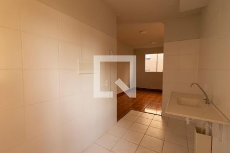Apartamento para alugar com 48m², 2 quartos e sem vaga Apartamento para alugar com 48m², 2 quartos e sem vagaCozinha e Área de Serviço