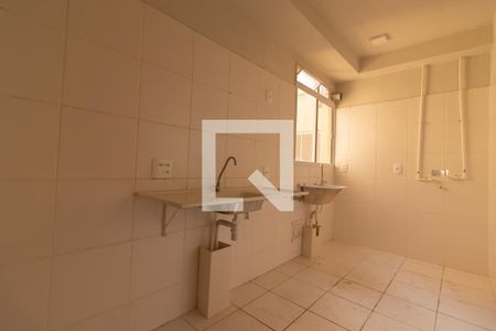 Apartamento para alugar com 48m², 2 quartos e sem vaga Apartamento para alugar com 48m², 2 quartos e sem vagaCozinha e Área de Serviço