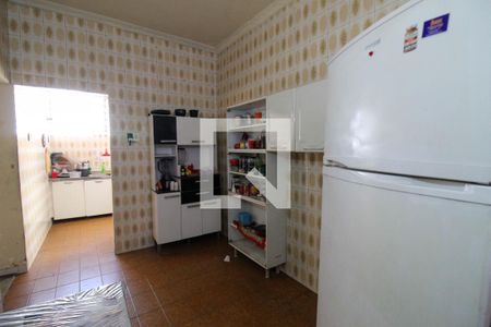 Casa à venda com 250m², 3 quartos e 1 vaga Casa à venda com 250m², 3 quartos e 1 vagaCopa