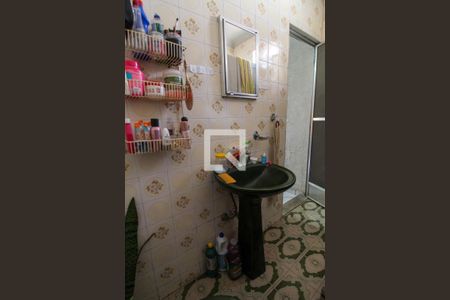 Casa à venda com 250m², 3 quartos e 1 vaga Casa à venda com 250m², 3 quartos e 1 vagaBanheiro da Suíte