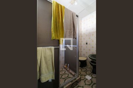 Casa à venda com 250m², 3 quartos e 1 vaga Casa à venda com 250m², 3 quartos e 1 vagaBanheiro da Suíte