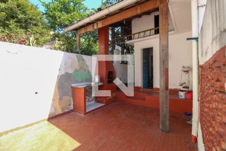 Casa à venda com 250m², 3 quartos e 1 vaga Casa à venda com 250m², 3 quartos e 1 vagaQuintal