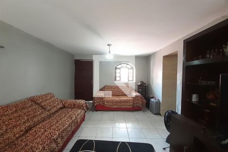 Sala de casa à venda com 3 quartos, 200m² em Sampaio, Rio de Janeiro