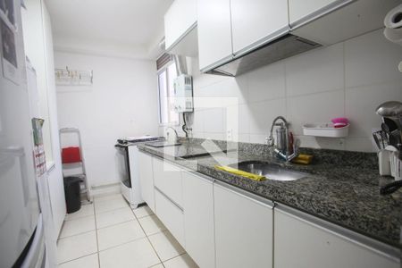 Cozinha de apartamento à venda com 2 quartos, 50m² em Curicica, Rio de Janeiro