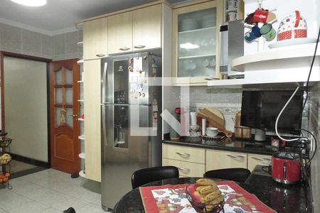 Casa à venda com 162m², 3 quartos e 4 vagas Casa à venda com 162m², 3 quartos e 4 vagasCozinha