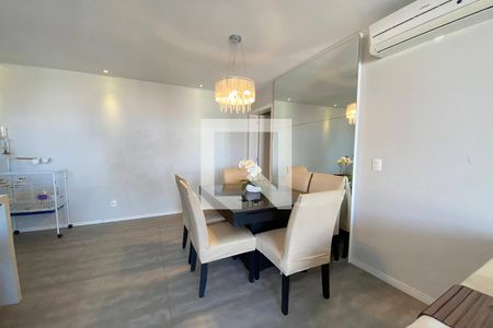 Apartamento à venda com 105m², 3 quartos e 2 vagasSala