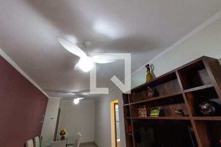 Detalhe da sala de apartamento para alugar com 3 quartos, 117m² em Vila Tupi, Praia Grande
