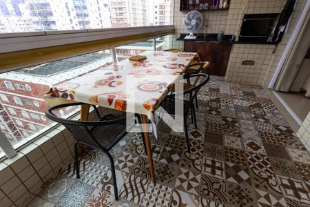 Detalhe da varanda de apartamento para alugar com 3 quartos, 117m² em Vila Tupi, Praia Grande