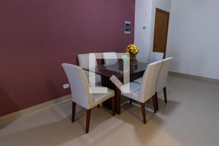 Detalhe da sala de jantar de apartamento para alugar com 3 quartos, 117m² em Vila Tupi, Praia Grande