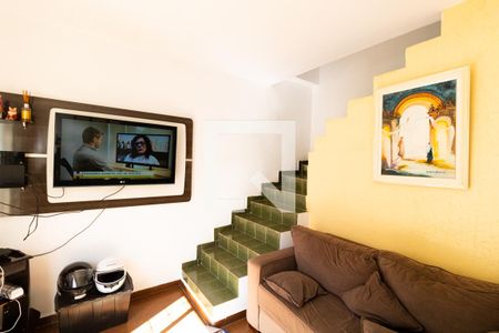 Sala de casa à venda com 2 quartos, 125m² em Jardim Santos Dumont, São Paulo