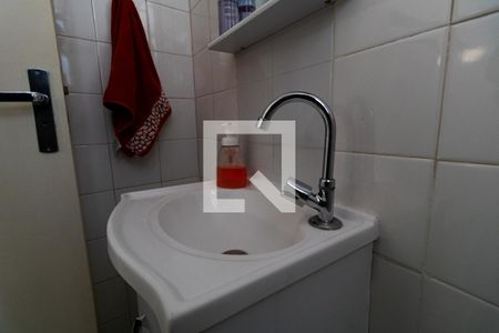 Lavabo de casa à venda com 2 quartos, 125m² em Jardim Santos Dumont, São Paulo
