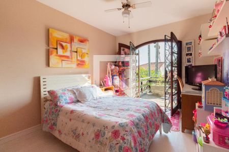 Casa à venda com 311m², 4 quartos e 4 vagas Casa à venda com 311m², 4 quartos e 4 vagasQuarto 2