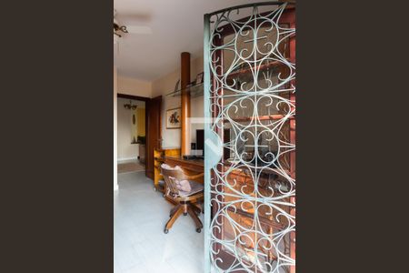 Casa à venda com 311m², 4 quartos e 4 vagas Casa à venda com 311m², 4 quartos e 4 vagasQuarto 1