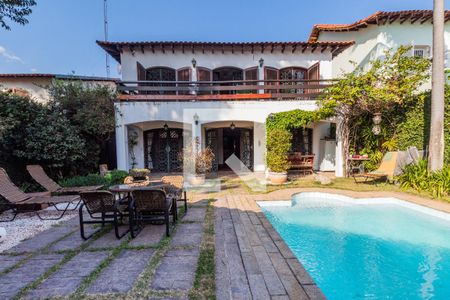 Casa à venda com 311m², 4 quartos e 4 vagas