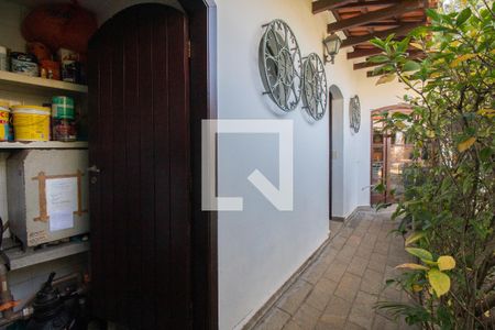 Casa à venda com 311m², 4 quartos e 4 vagas Casa à venda com 311m², 4 quartos e 4 vagasÁrea externa